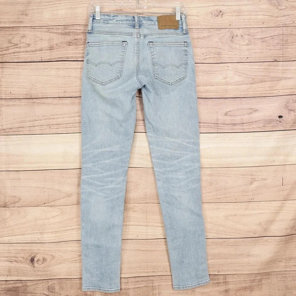 American Eagle Jeans Mens 28x32 Blue Light Wash Airflex+ Temp Tech Skinny Denim